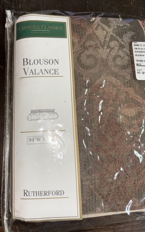 Croscill Classics Rutherford Blouson Valance 94in W x 15in Khaki..New gallery
