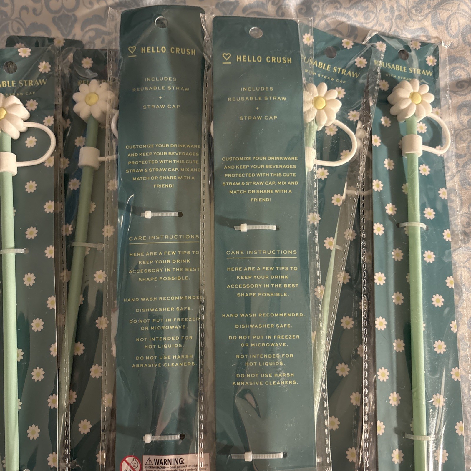 Hello Crush Daisy Flower Reusable Straw & Cap Green White Yellow NWT party goods gallery