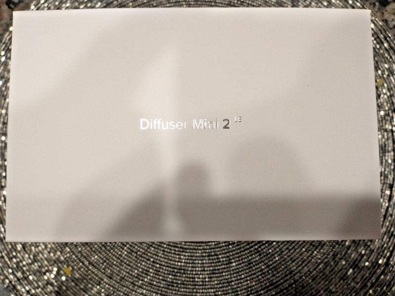 SCENTIMENT MINI 2 OIL DIFFUSER In White with cold-air diffusion technology! gallery