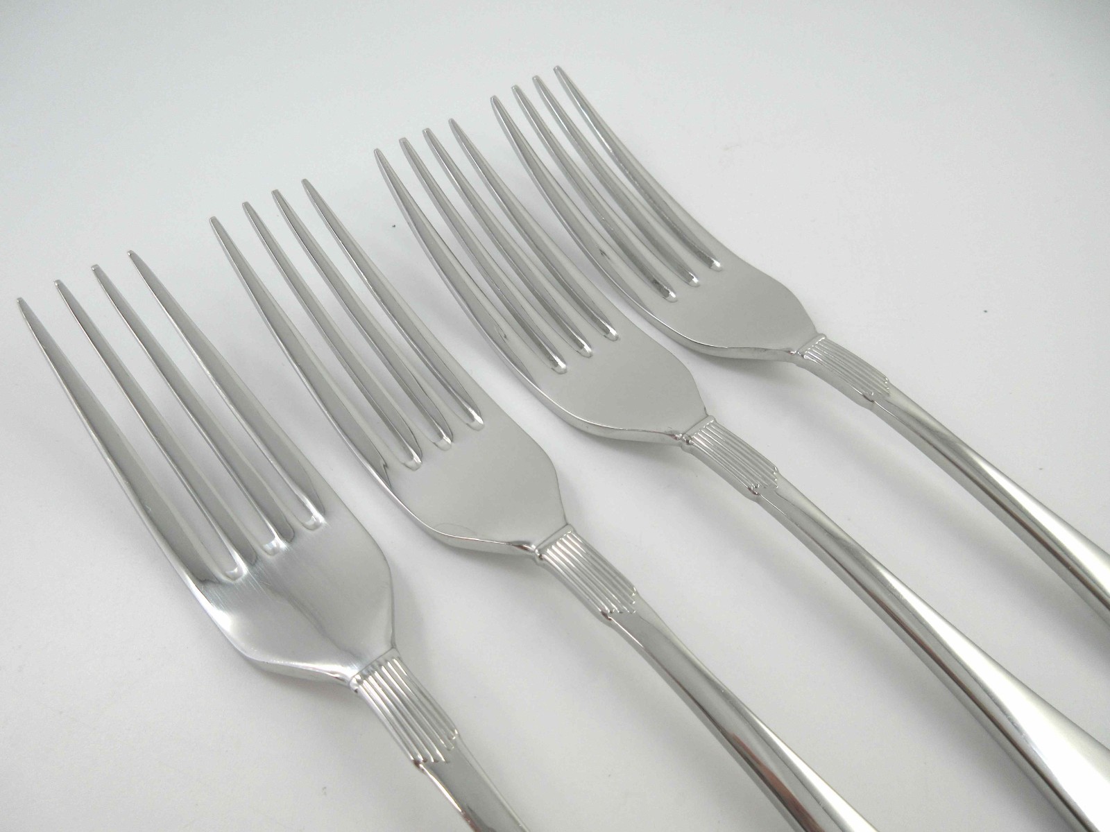 Laslo for Mikasa REGENCY 4 Dinner Forks Glossy 18/8 Stainless Steel Flatware gallery