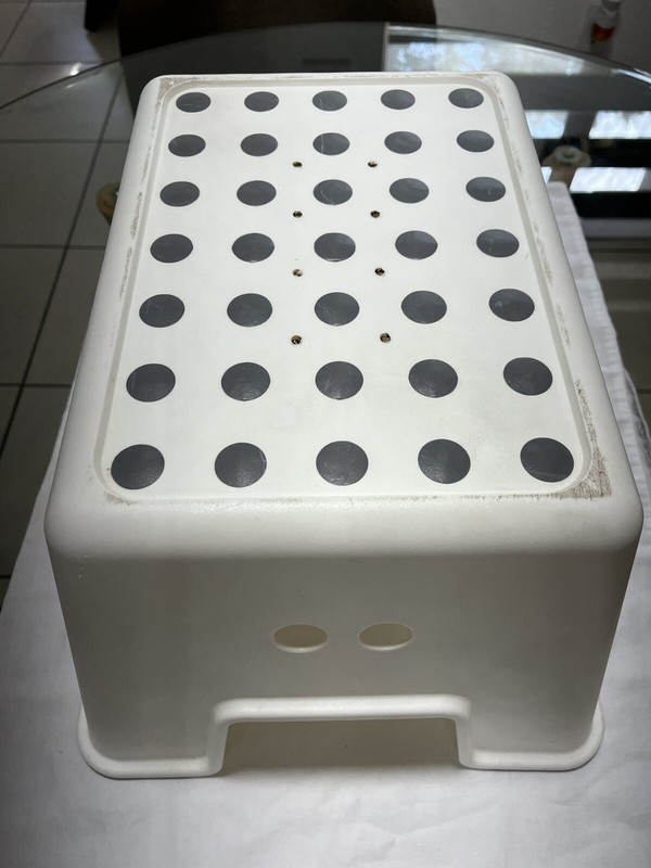 Step Stool Type: Type-II Highest Standing Level: 25cm/9 7/8”,Load Capacity 220lb gallery