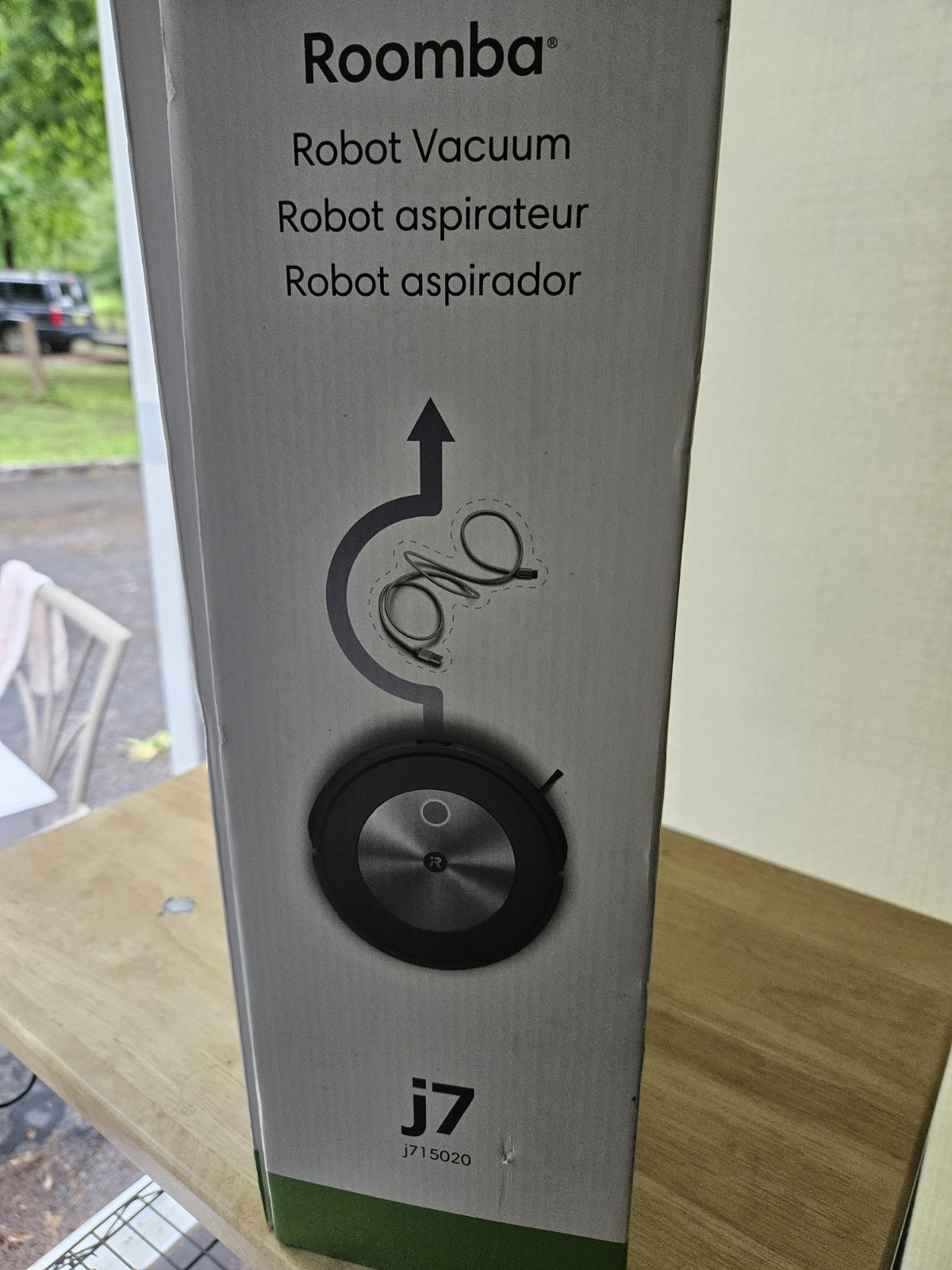 iRobot Roomba j7 Wi-Fi Connected Smart Robot Vacuum 7150 gallery