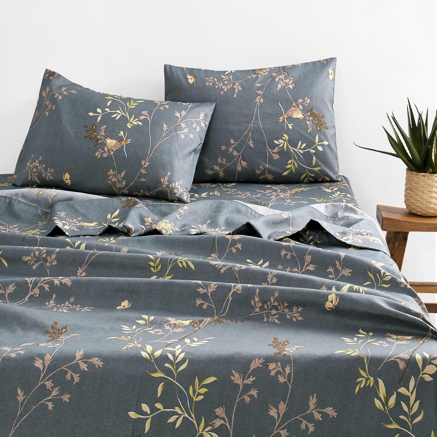 Floral Bed Sheets, 4-Piece Sheet Set, Vintage Flower Birds Spring Pattern gallery