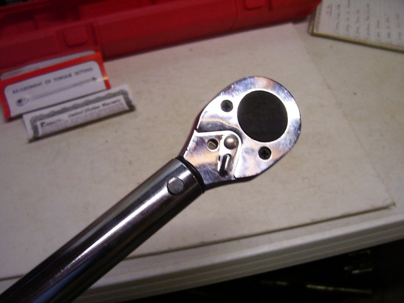 Pittsburgh Tools Torque Wrench 1/2" Drive 18" Automotive Ratchet Type 0-150 lbs. gallery