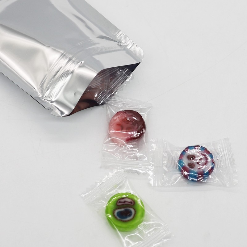 100 Flat Double-Sided Silver Metallic Mylar Zip Lock Bags 8.5x13cm (3.3x5.1in) gallery