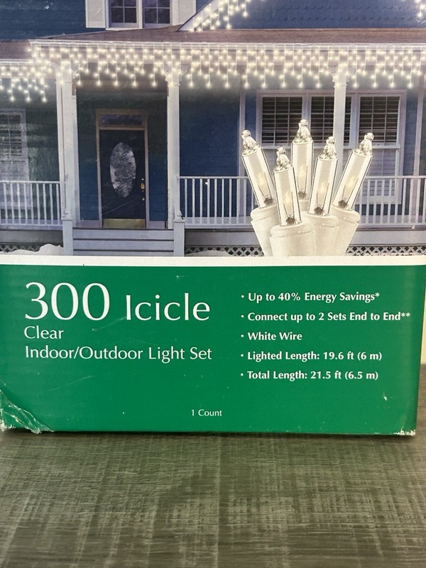 300 Icicle Lights Clear Light Set Indoor Outdoor 21.5 Ft gallery
