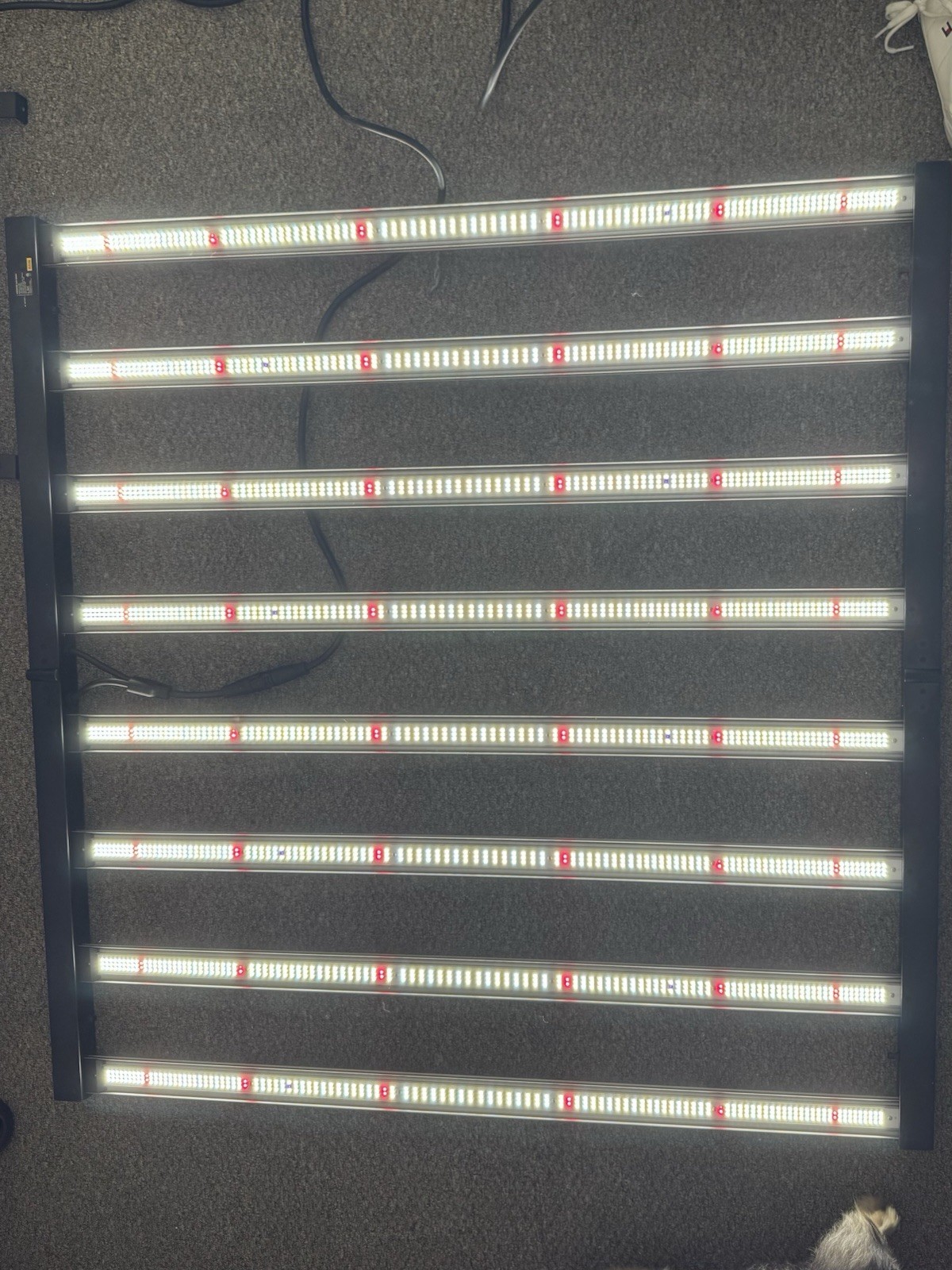 AC Infinity IONFRAME Evo8 LED Grow Light 730W 5x5 Pattern gallery