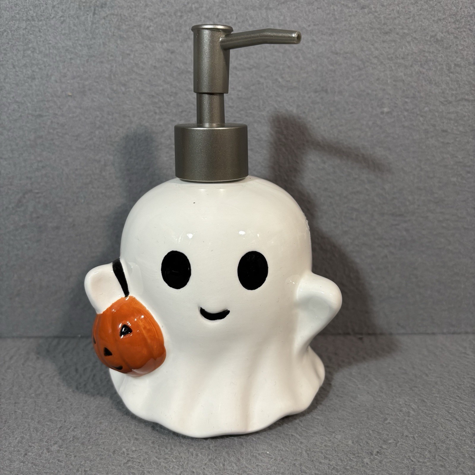 Ceramic Cute Ghost Soap Lotion Pump Dispenser Halloween Fall Seasonal Decor NWT gallery