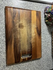 Gripperwood Medium Brown Wood Rectangle Cutting Board with Handle Non-Slip
