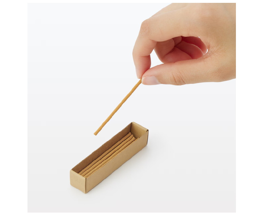 [MUJI] Lemon Aromatherapy/Room Fragrance Incense - 12 Sticks Per Pack gallery