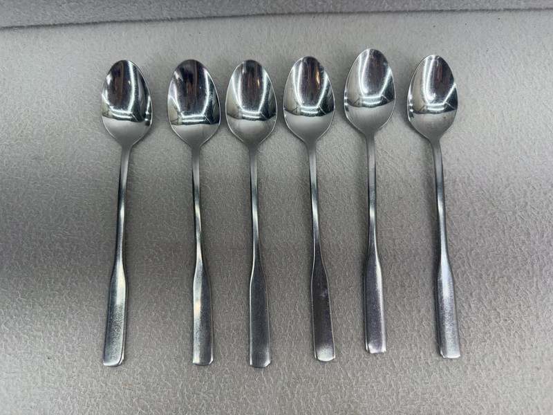Reed & Barton Heritage Mint Flatware Set 32 Pc 18/0 Stainless Steel 4 Serving gallery