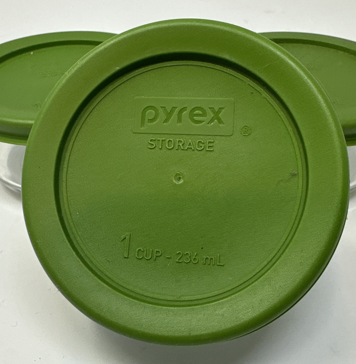 Pyrex 1 Cup / 236 ML Bowls 7202A Round with Green Lids set of 3 gallery