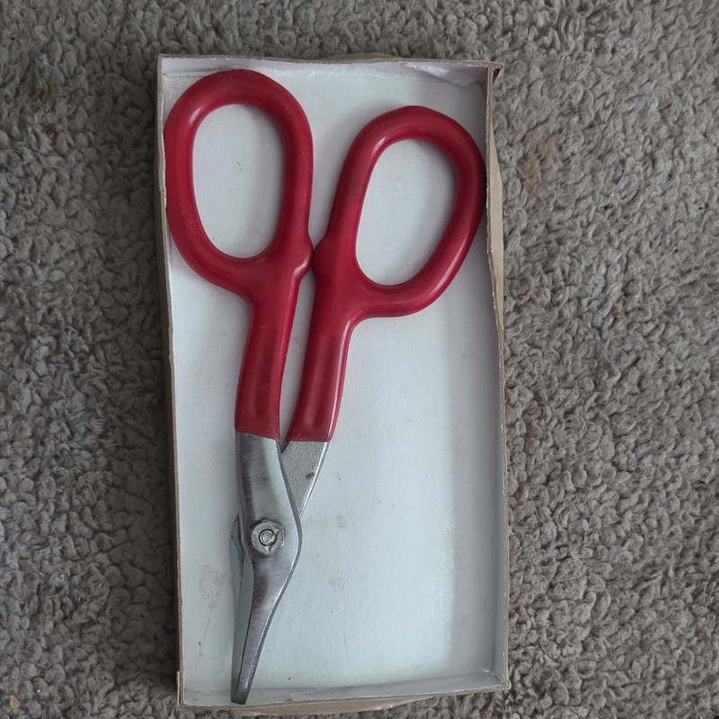 Snap-on CD7 7in Circular Cutting Snips, Steel Blades, Red Plastic Handles, Box gallery