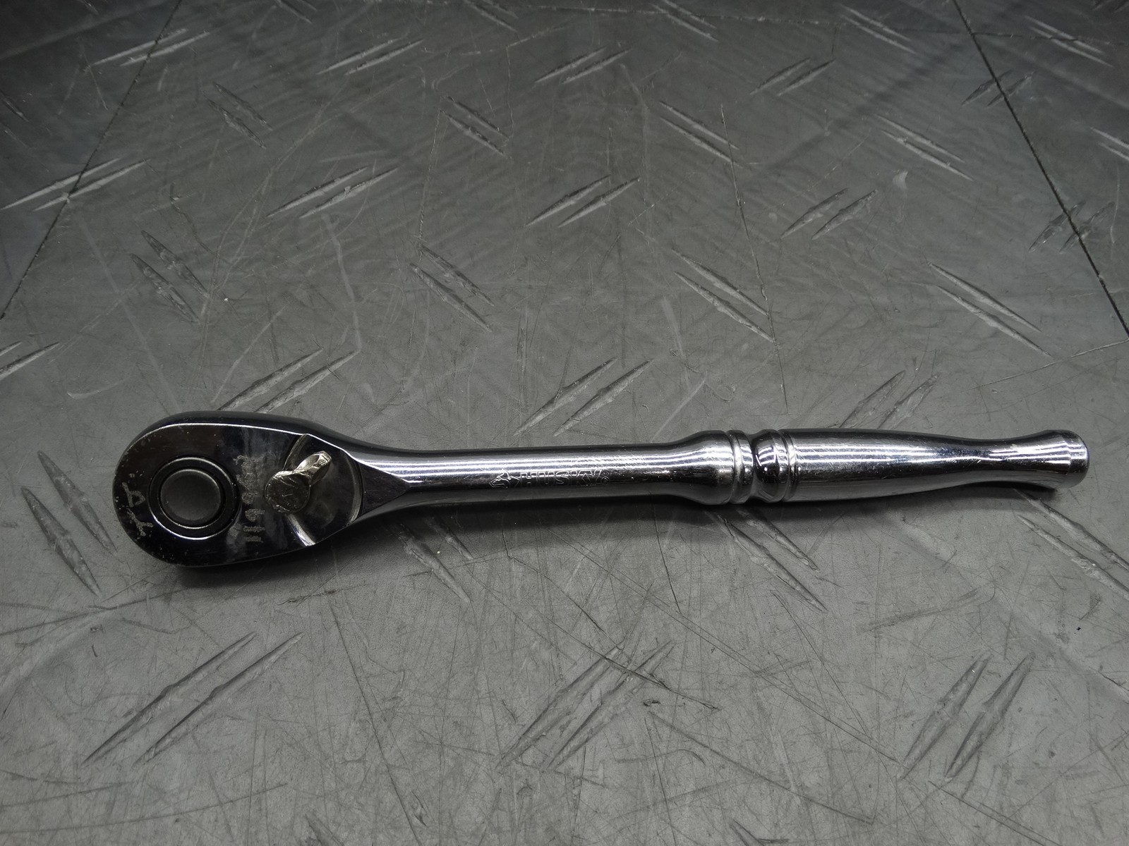 Husky 3/8 in. Full Polish 72 Tooth Ratchet H38FPRAT gallery