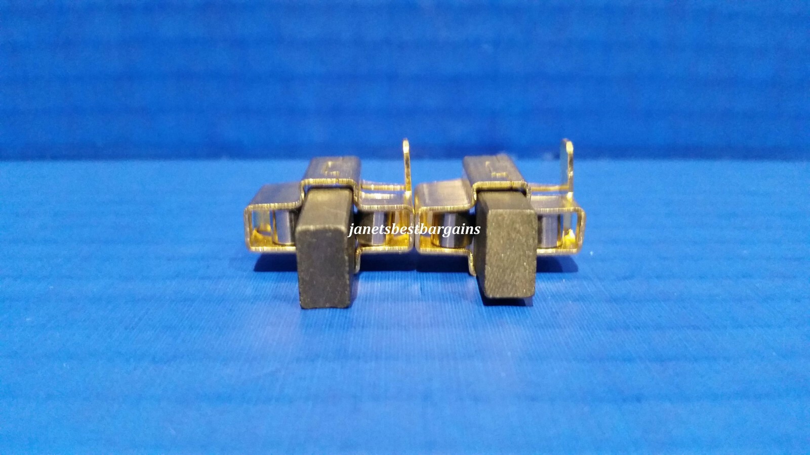 Milwaukee Replacement Carbon Brush Set of 2 22-20-1010 22-20-0920 22-20-0555 gallery
