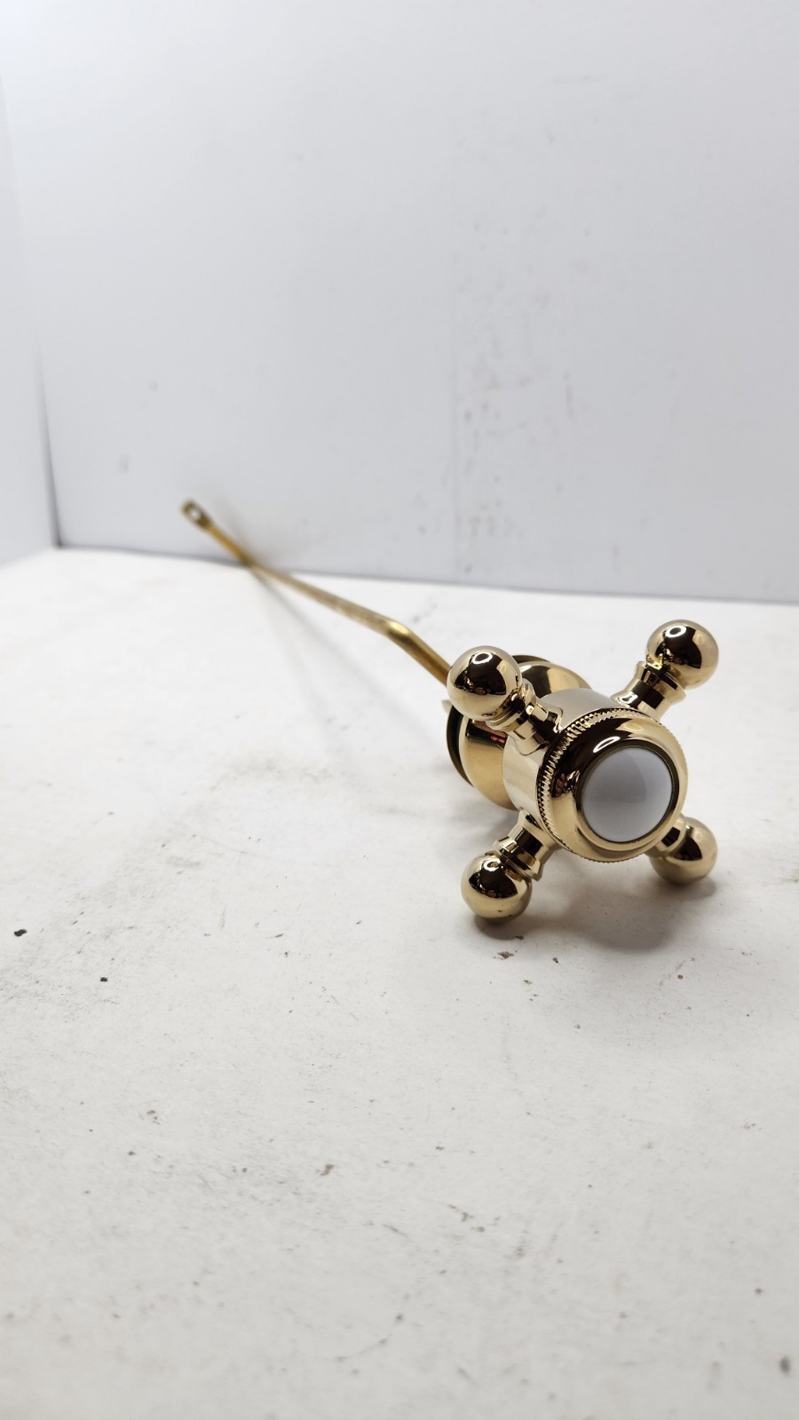 KINGSTON BUCKINGHAM KTBXS2 SIDE MOUNT TOILET TANK LEVER ASSEMBLY POLISHED BRASS gallery
