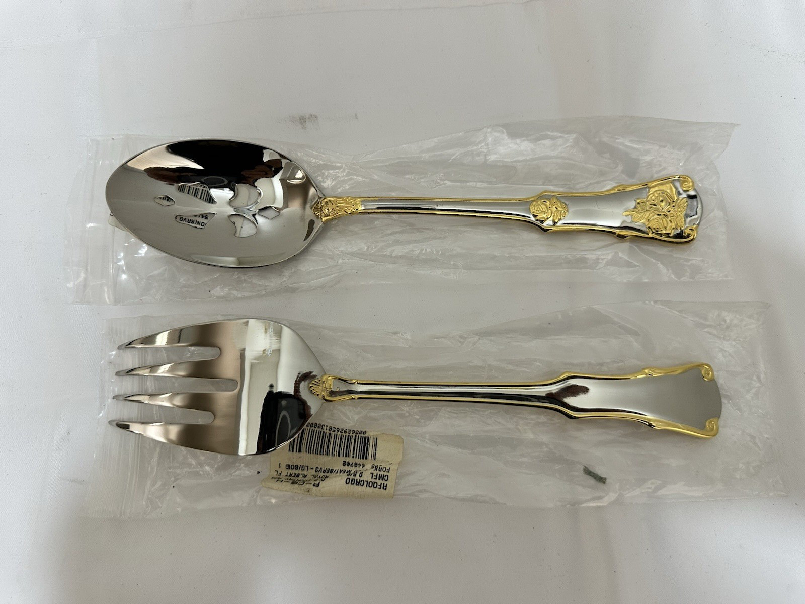 Old Country Roses Royal Albert Flatware Service Set 18/10 Stainless, gallery