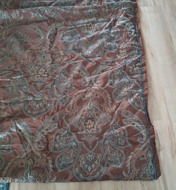 King/Queen Comforter Bedspread Paisley Medallion Brown Merlot Solid Brown Back gallery