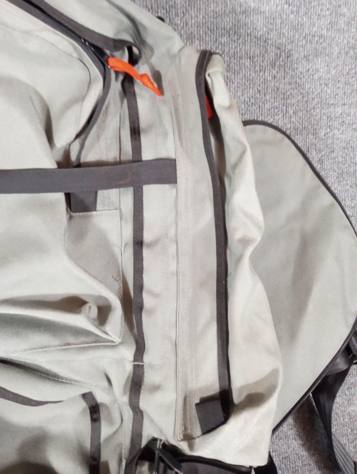 Camp Trails Vintage Internal Frame Extra Large Hiking/Camping Backpack Gray 2