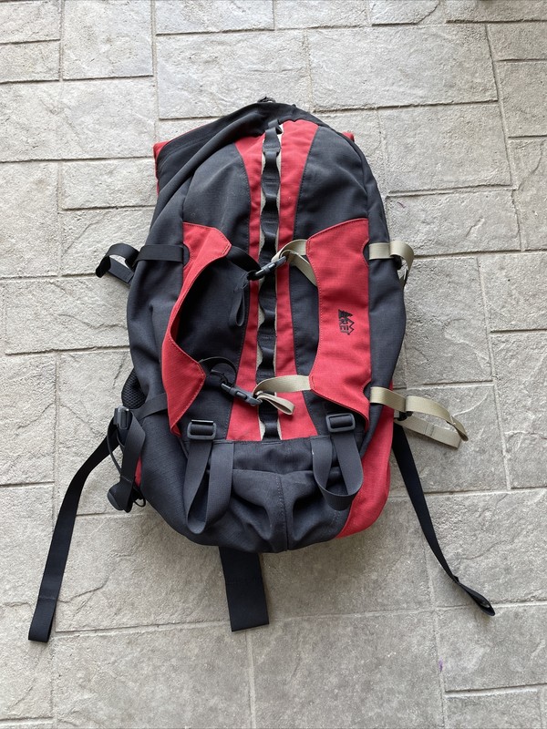 REI Hiking Backpack Internal Frame Backpacking  Pack  Red Black