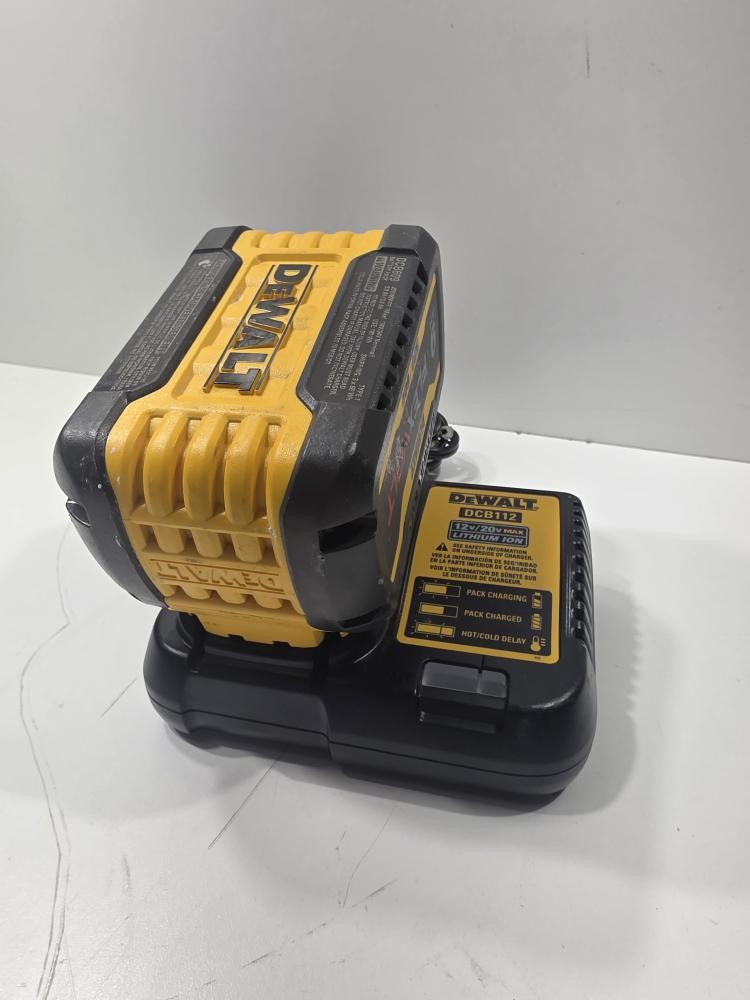 DEWALT CHARGER DCB112 (P13019028) gallery