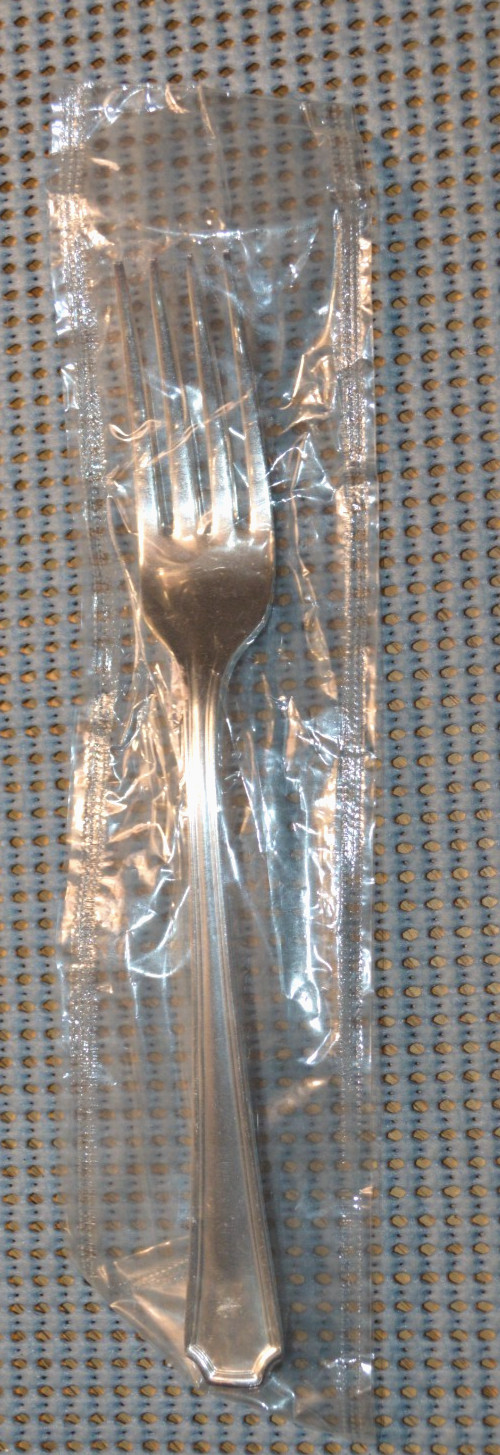 Oneida Silversmiths Silverplate Dinner Folks, 7 3/8 inches, Flatware gallery