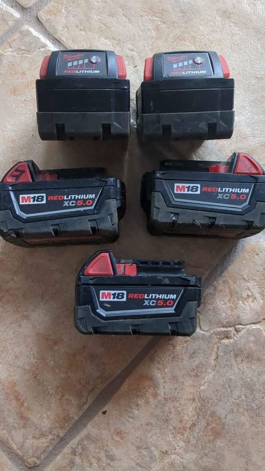 Milwaukee M18 REDLITHIUM XC5.0 Battery， Refurbished, Original Exterior gallery