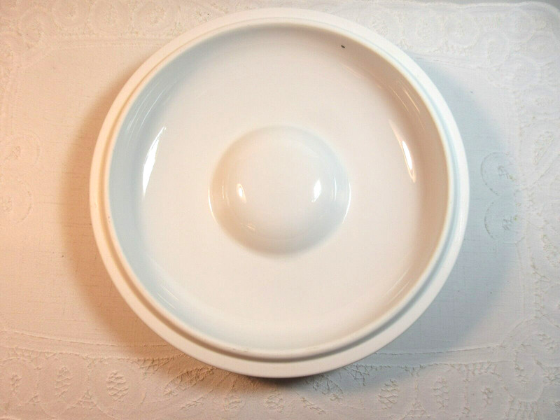 Royal Worcester EVESHAM GOLD *1 Round Covered Casserole-3 Qt* 8 1/2" England gallery