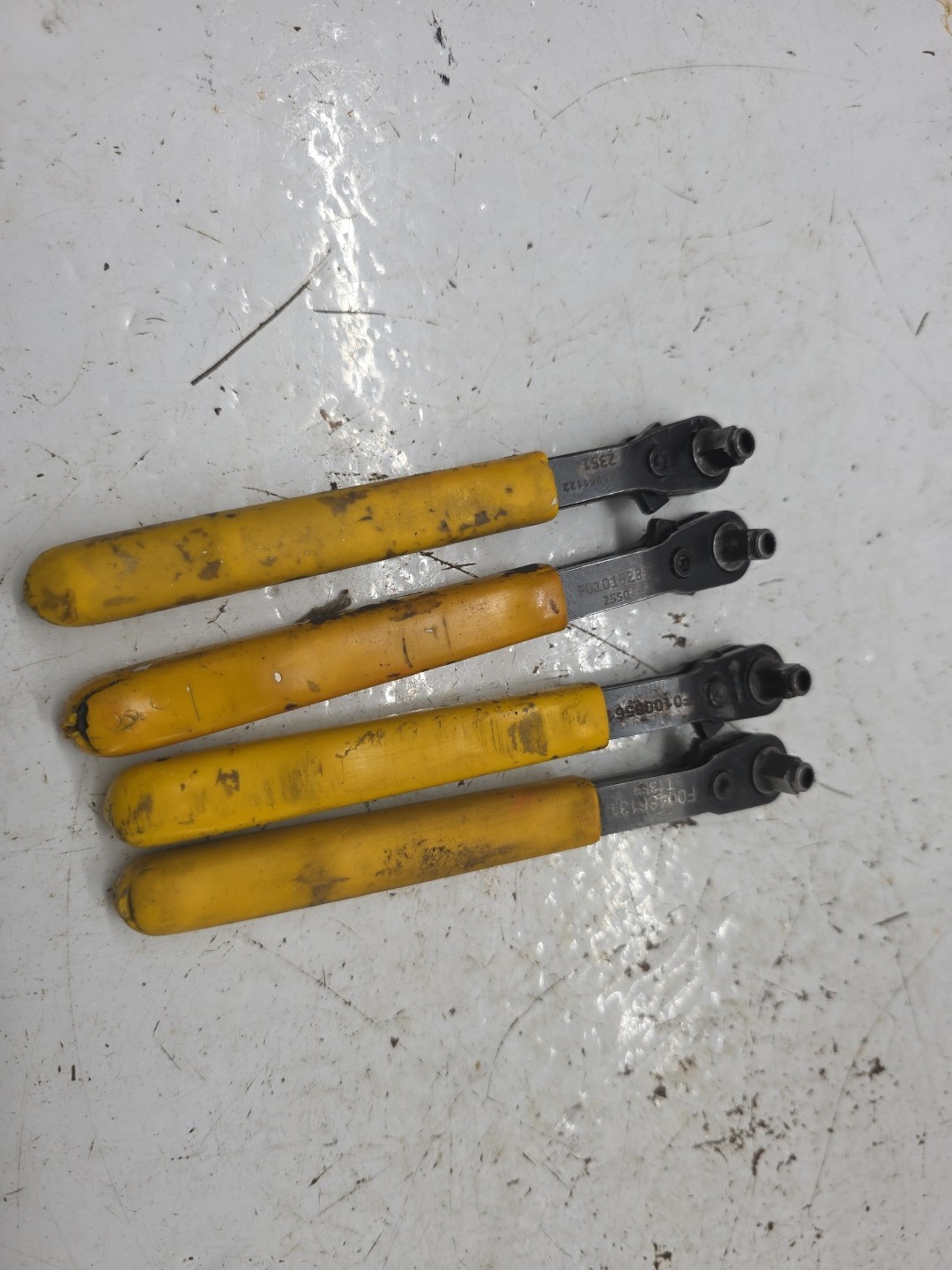 Aircraft tools 1/4 Drive Hi Torque Omega Tech Hi Lok Roller Ratchet 200 LBS-IN gallery