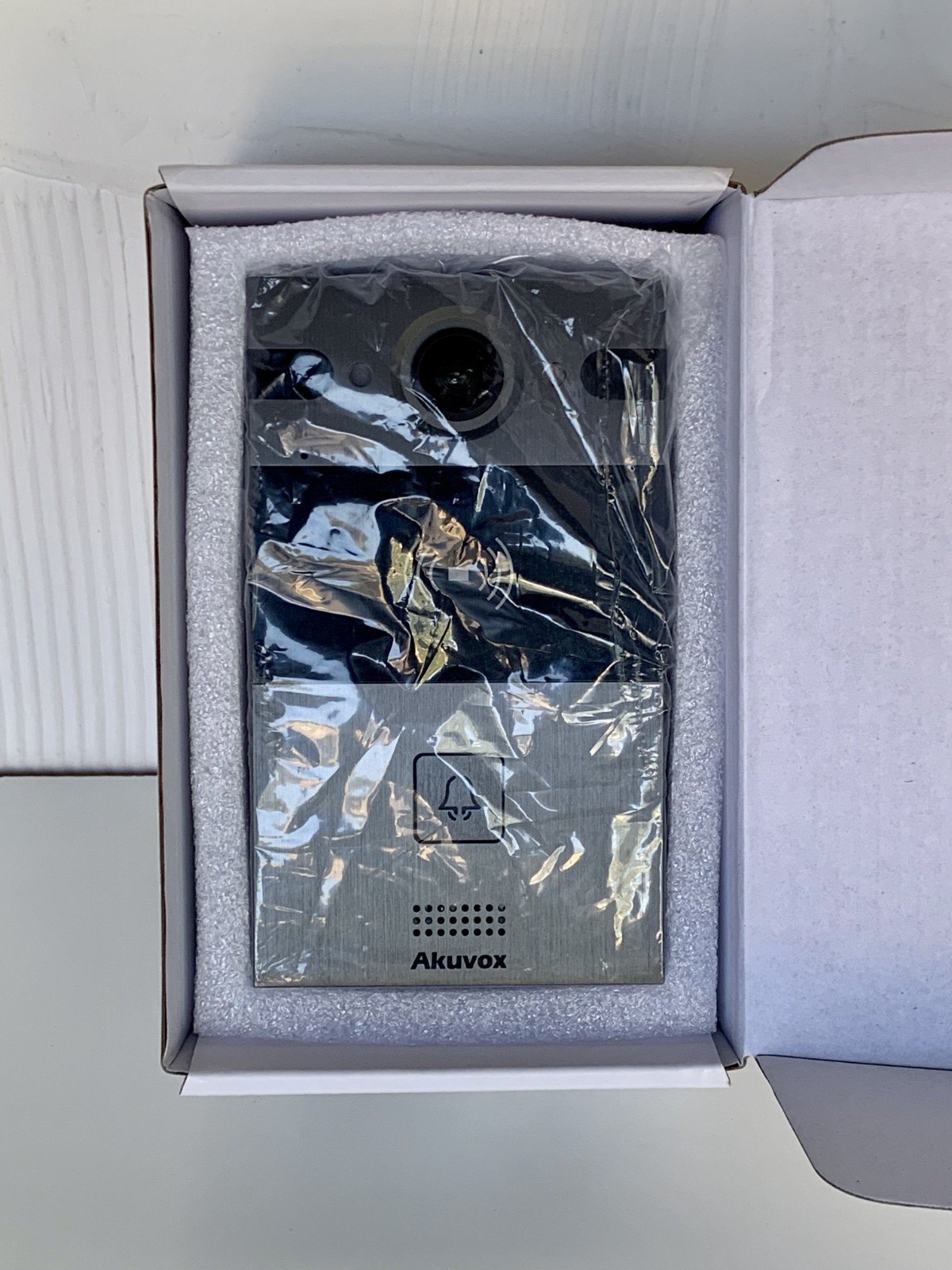 Akuvox R25A Smart 4MP Intercom - New in Box gallery
