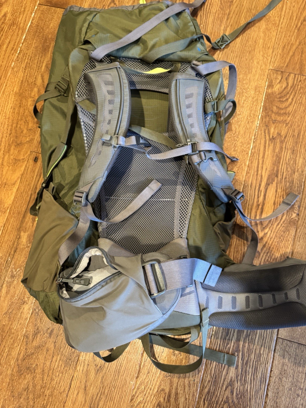 Traverse 70 Pack Mens Green Hiking Backpack 5