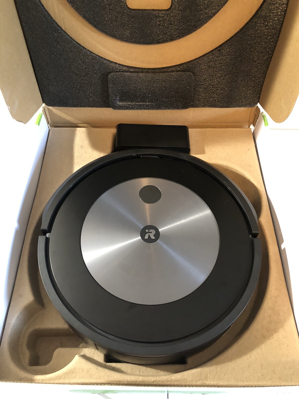 iRobot Roomba j7 Robotic Vacuum Cleaner - Graphite gallery