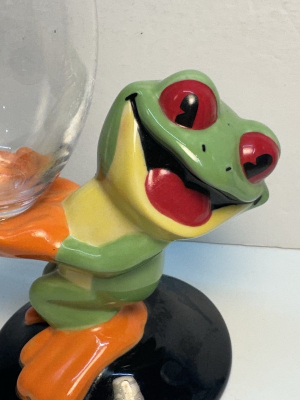 Rainforest Cafe Cha Cha Tree Frog Wine Glass Goblet gallery