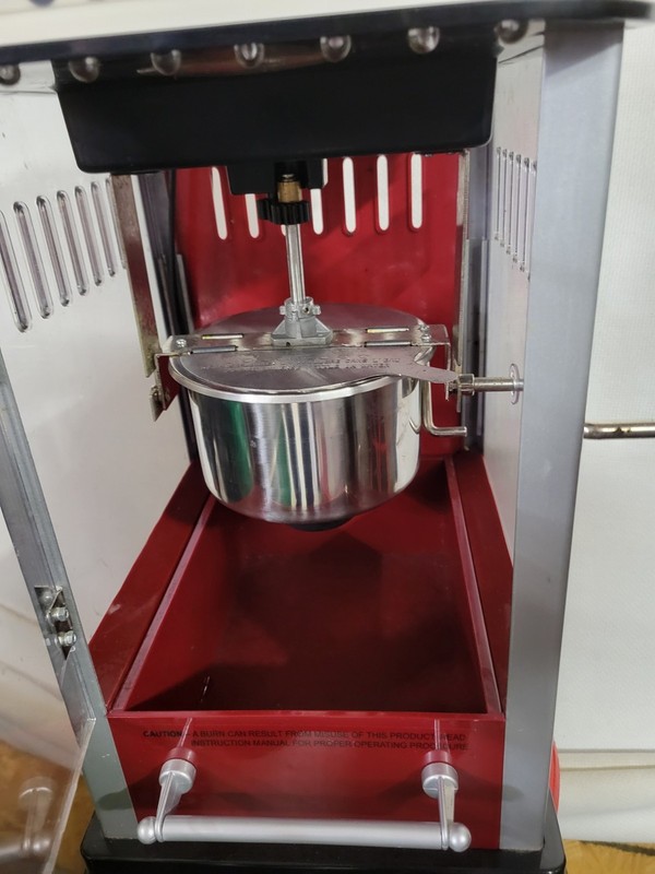 Nostalgia Kettle Popcorn Machine - Hollywood Cinema Popcorn Model HKP200 Pre Own gallery