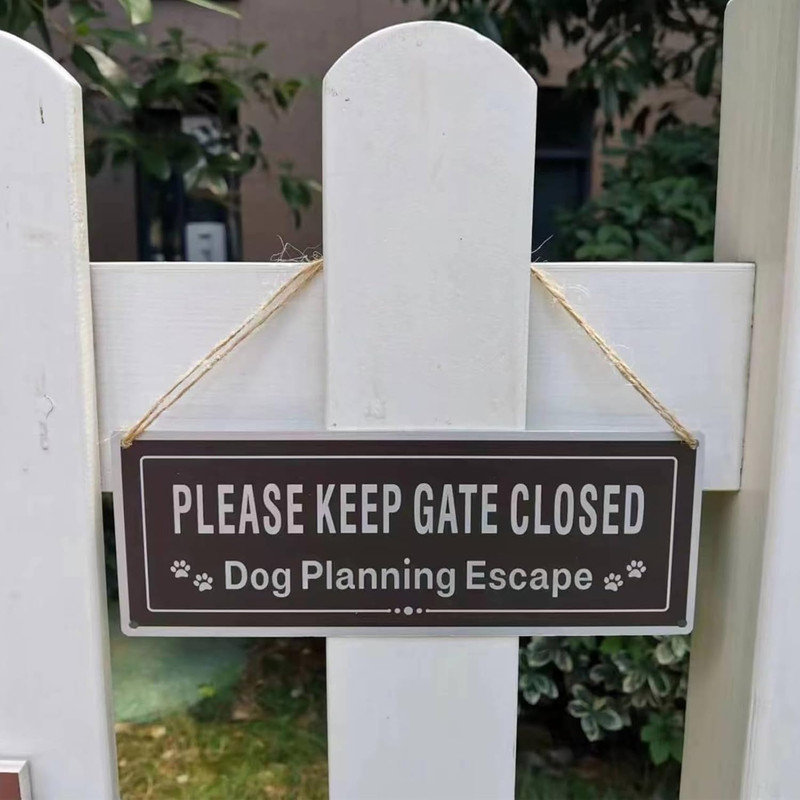 2 Pack Please Close the Gate Matal Sign - Dog Planning Escape Sign - Brushed Alu gallery