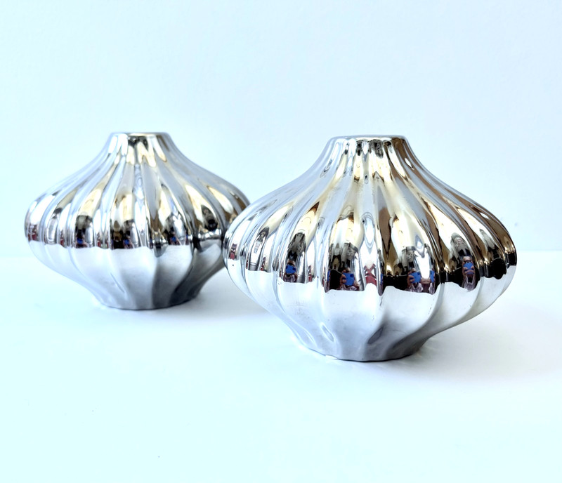 CB2 Rumba Fluted Vase Silver Chrome 6” Modern Sculptural Bud Vases gallery