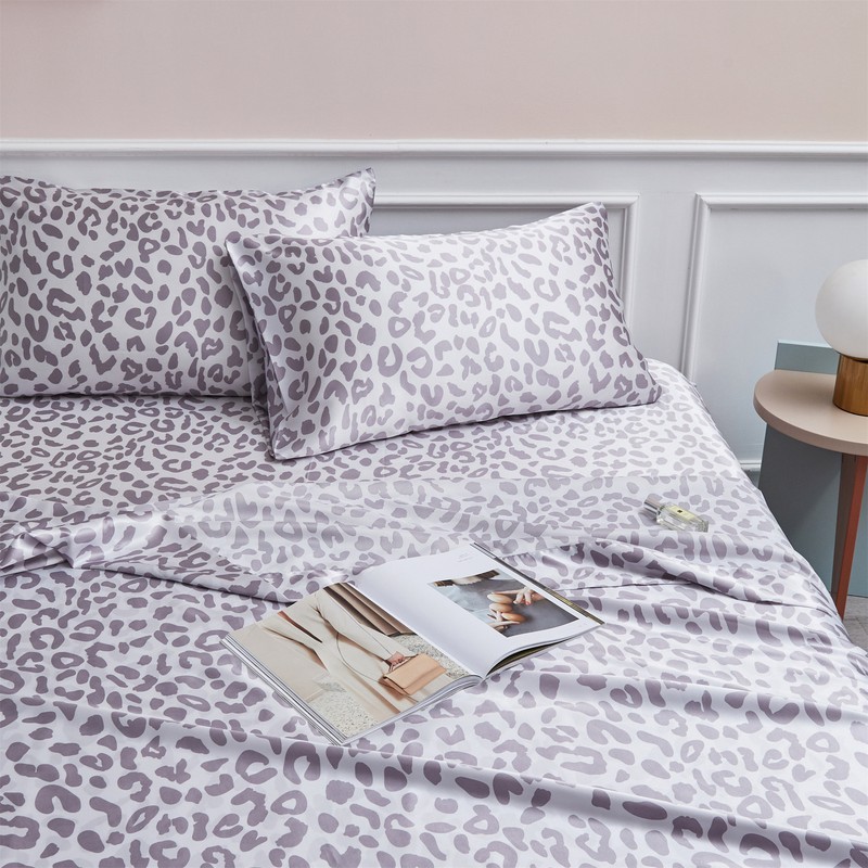 Leopard Pattern Sheet Set Soft Satin Silk Bed Sheet with Fitted Sheet Pillowcase gallery