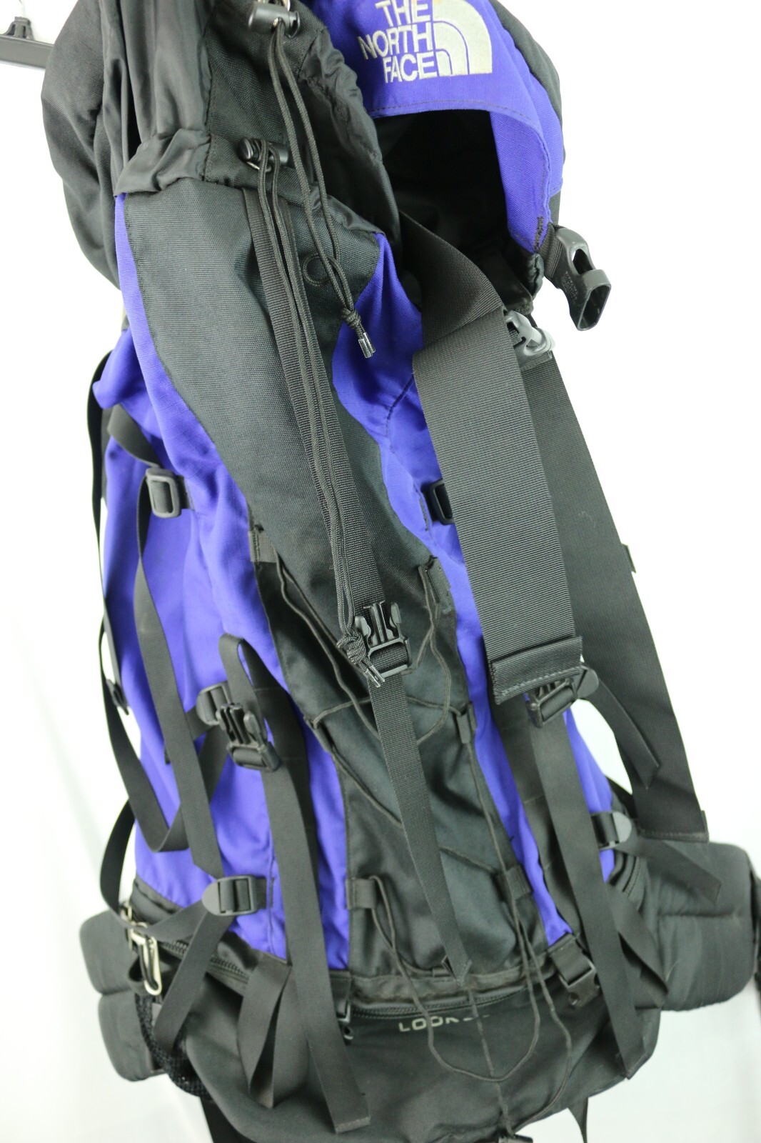 North Face Lookout Hiking Camping Backpack with Integrated Rigid Frame 4