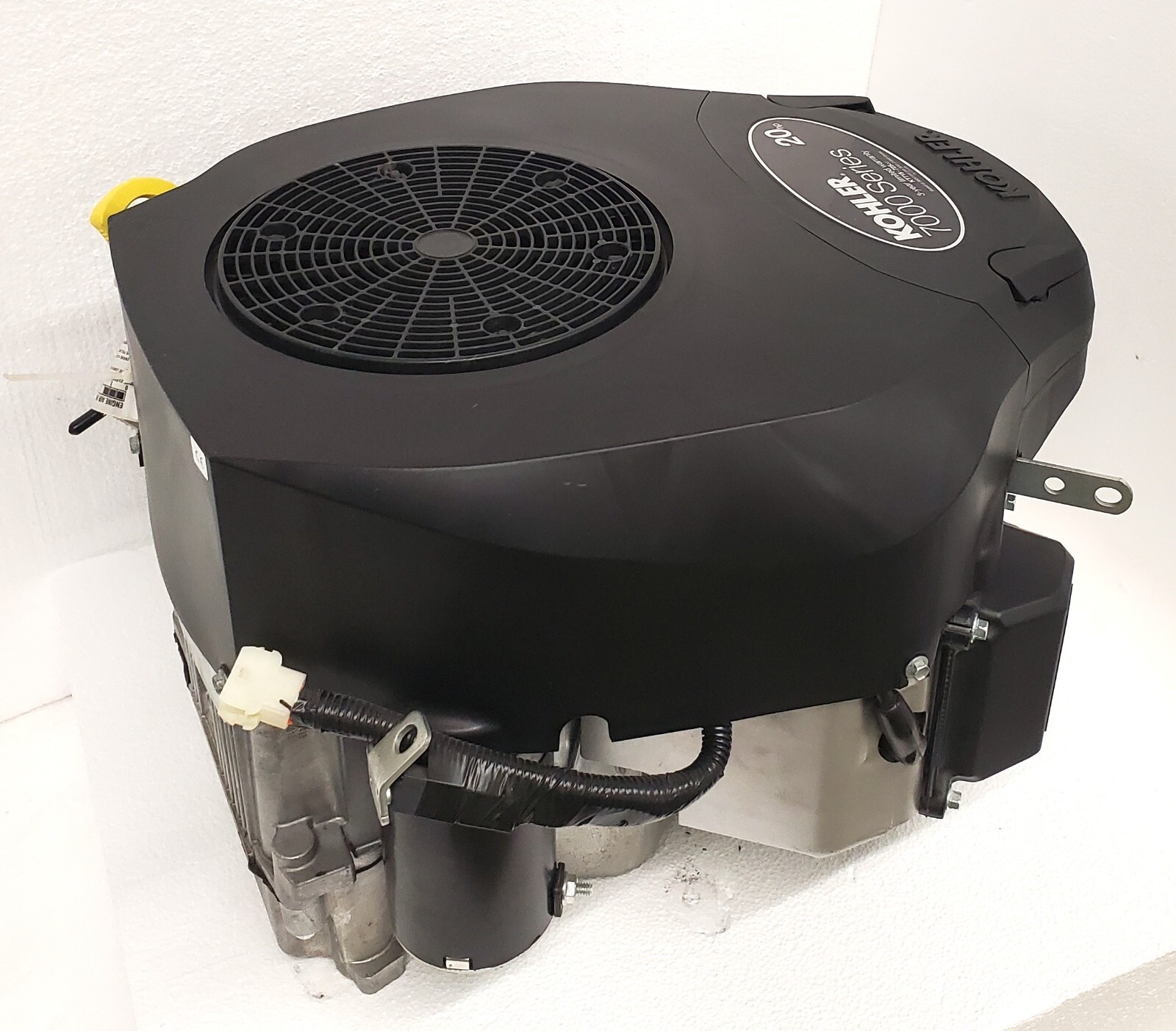 Kohler 7000 Series 20 HP Vertical Engine 725 cc 1" x 3-5/32" #KT715-3058 gallery