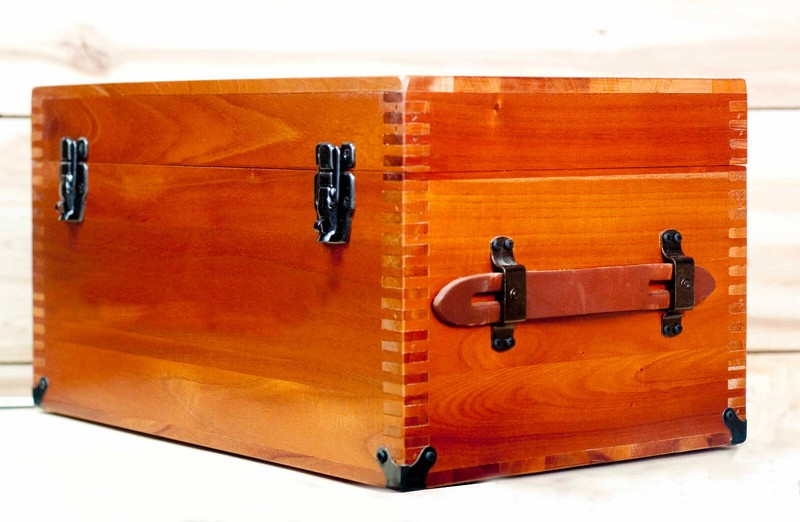7-0032C Cedar Chest | Cedar Keepsake Box | Wooden Box | Aromatic Cedar Trunk gallery