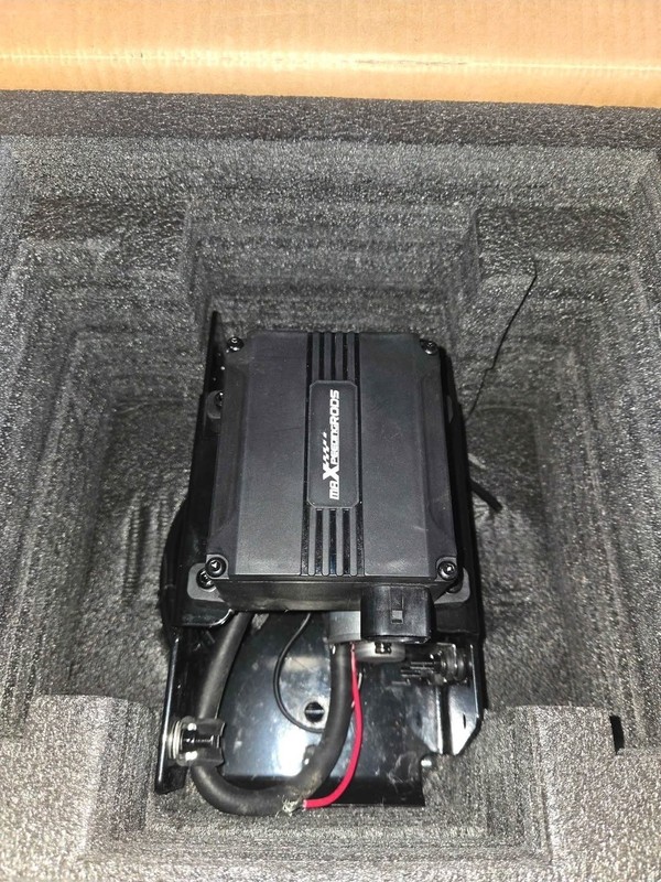 maXpeedingrods Wireless On Board Air Compressor App and Remote Contrl 120 PSI gallery