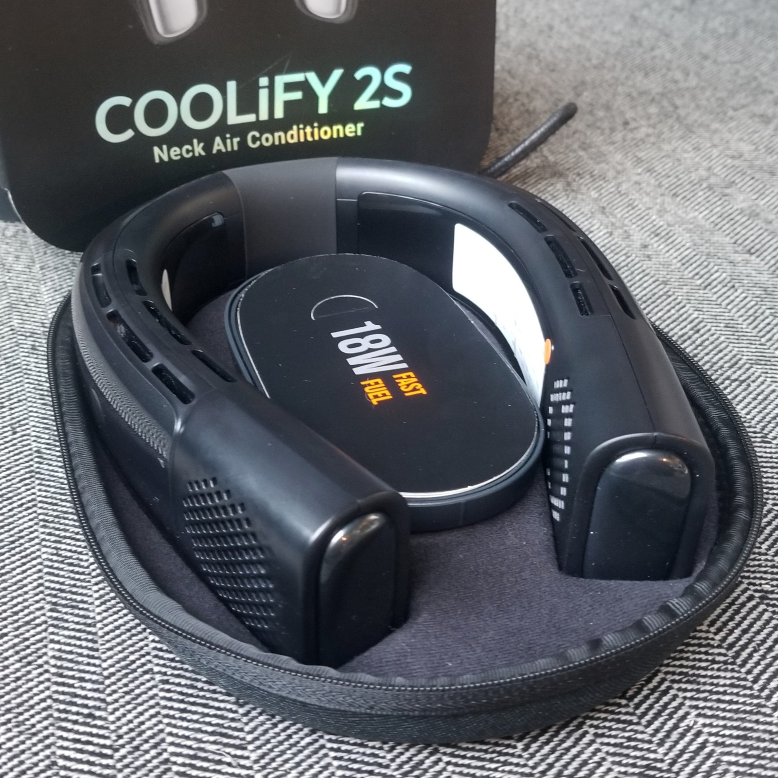 Torras Coolify 2S Wearable Neck Air Conditioner - NEW! gallery