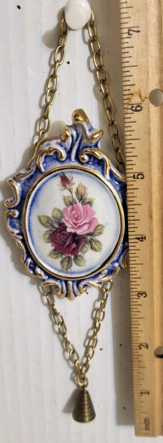 Vintage Victorian Style Porcelain Roses Floral Wall Plaques Hangings (2) gallery