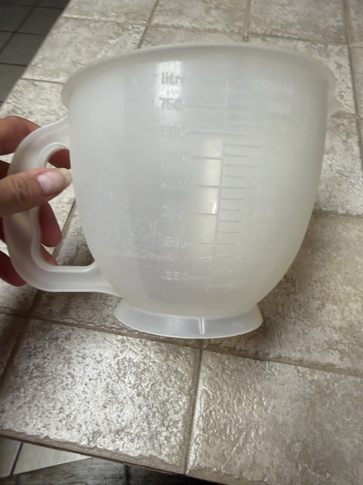 Tupperware Clear Plastic Liquid Measuring Cup with Handle & Volume Markings gallery