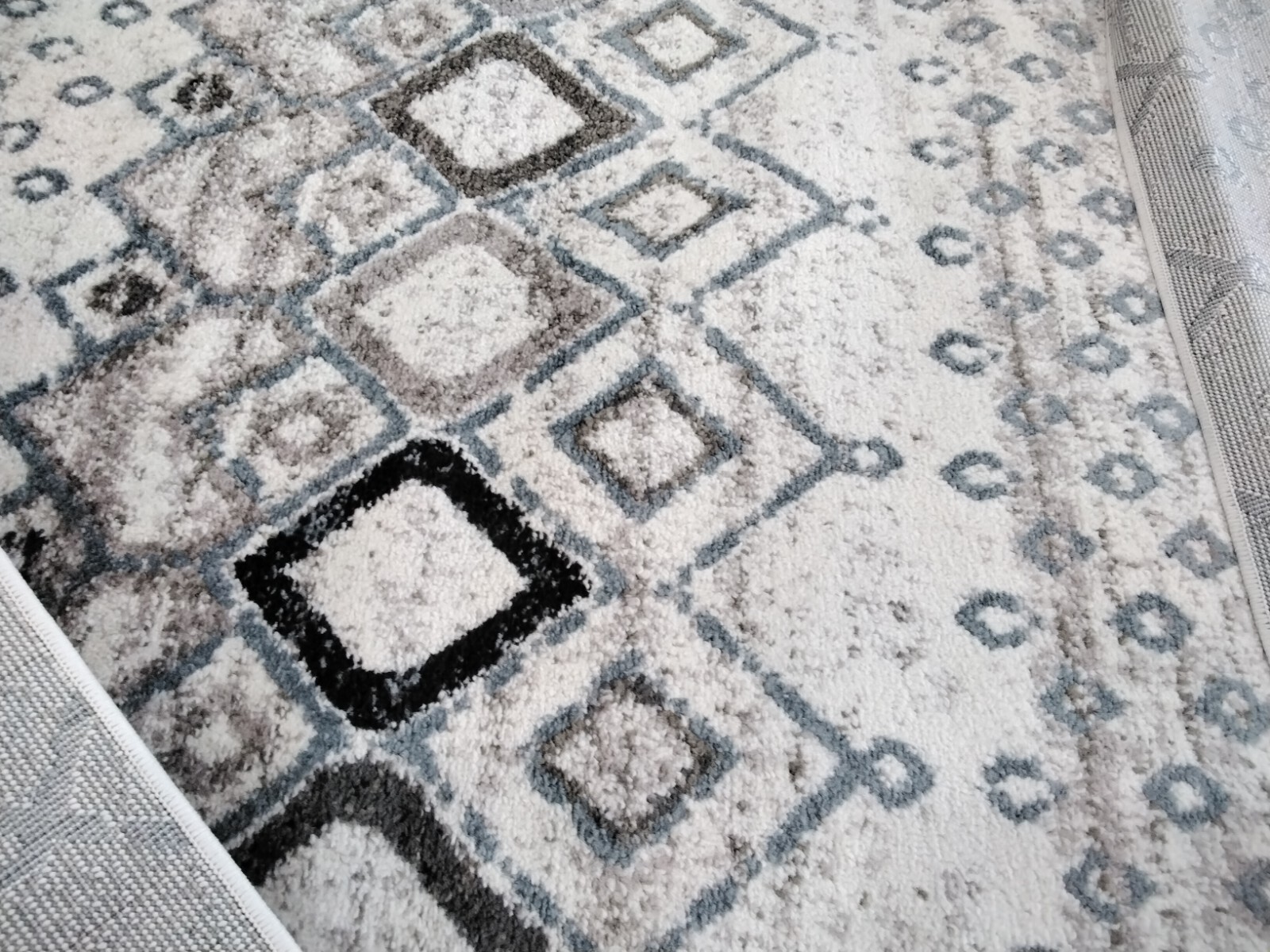 IVORY / GREY 6'-7" x 9'-2" Back Stain Rug, Reduced Price 1172764021 AMS108A-7 gallery