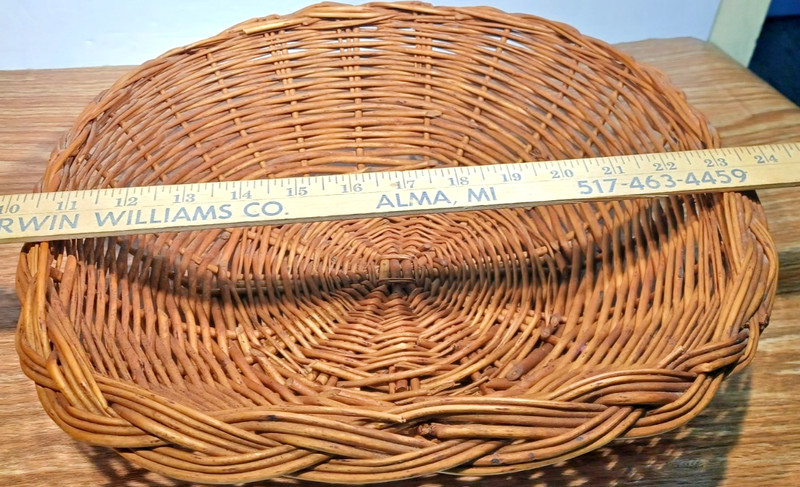 Large Wicker Bread Fruit or Floral Centerpiece Square Basket 3.5" Tall gallery