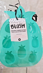 BLUSH Pineapple Shaped Ice Mold Silicone Ice Tray