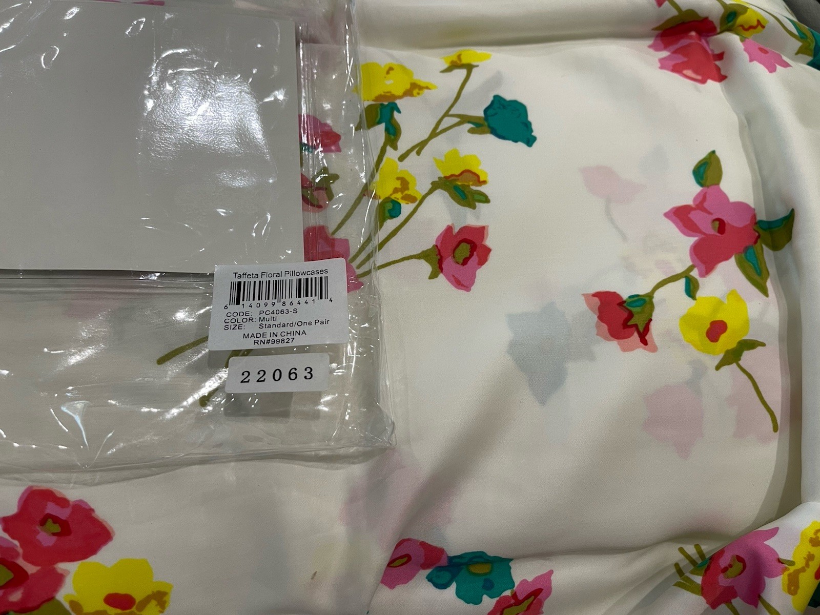 Annie Selke NWT 2pc Standard Pillowcases Taffeta Floral 100% Lyocell gallery