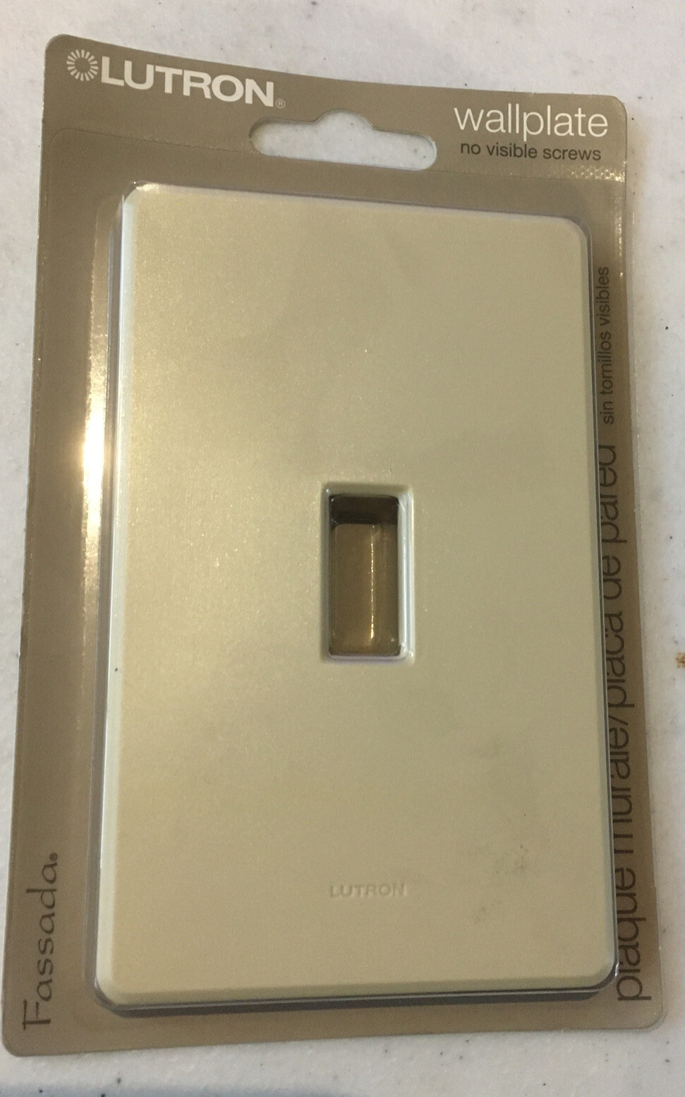 [3 Pack] LUTRON Fassada No Visible Screws Wall Plate gallery