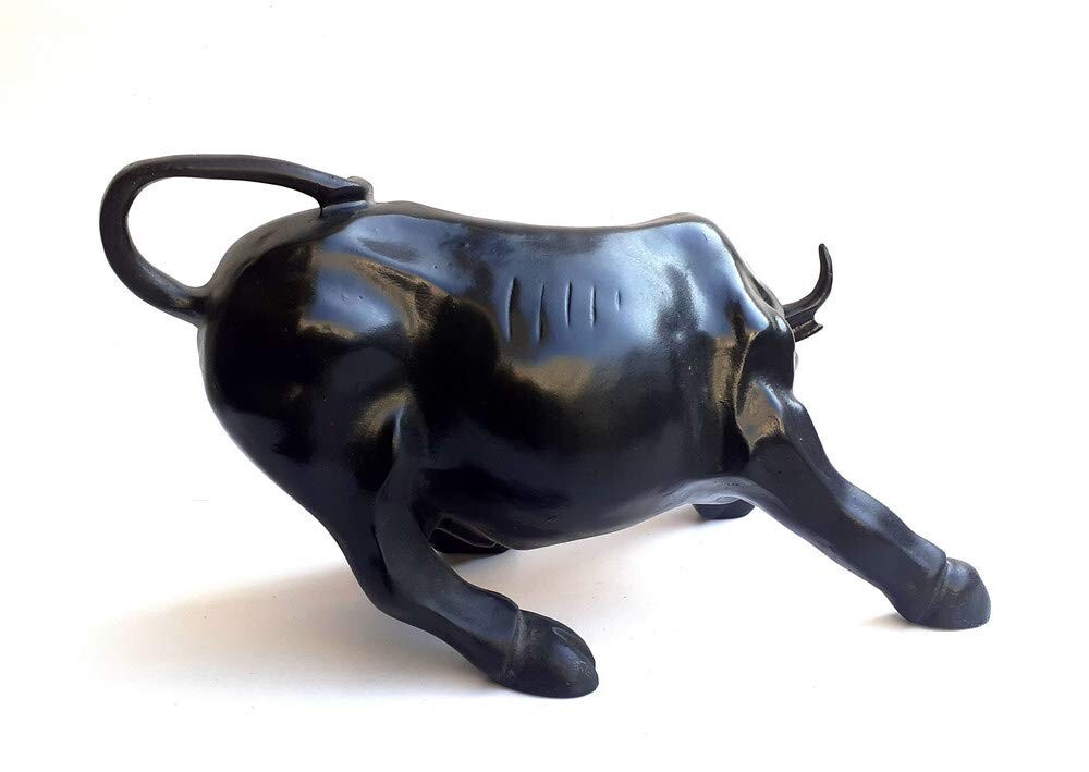 Charging Bull Statue Resin Made Black Color Showpiece For Home Office Decor gallery